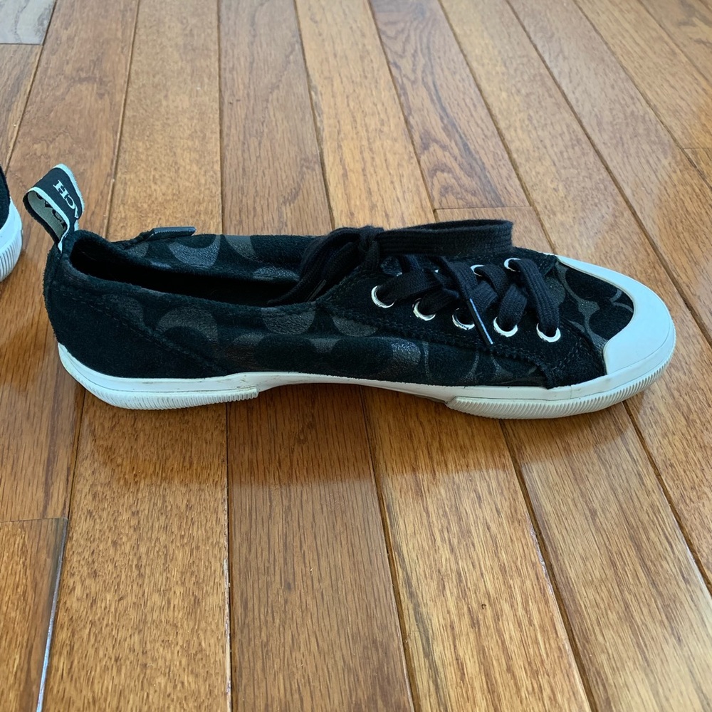🦋 Coach Sneakers 🦋 - Picture 2 of 6